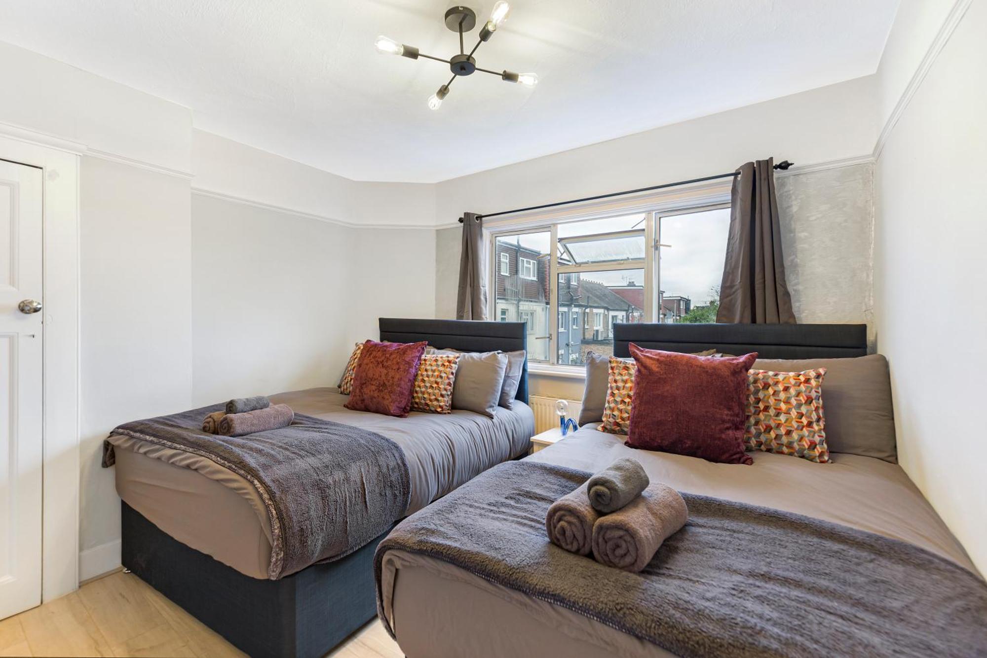 Finsbury Park Hideout Sleeps 10 * London